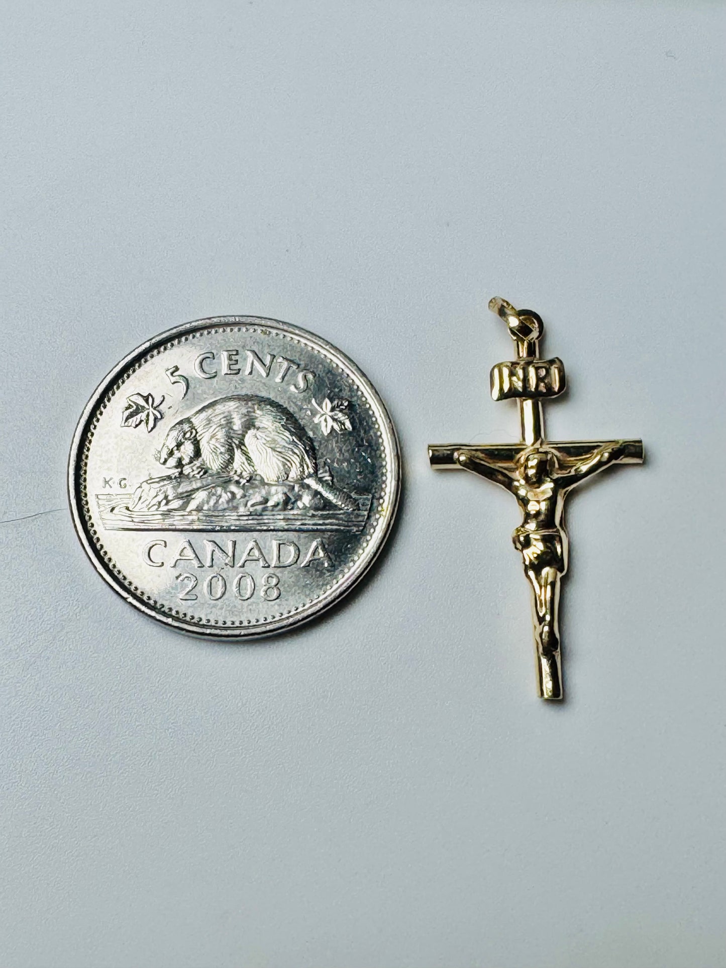 #408 Croix avec crucifix NRI en or 10k