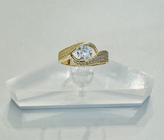 #201 bague entrelançant le zircon en or 10k