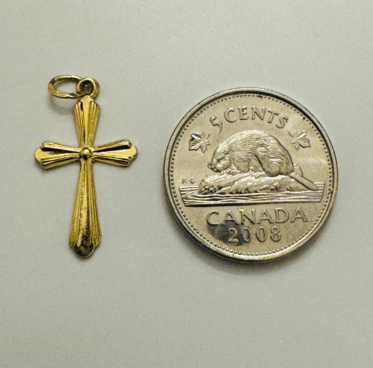 #415 pendentif croix point au centre en or 10k