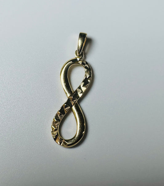 #417 Pendentif infini avec gravure en or 10k