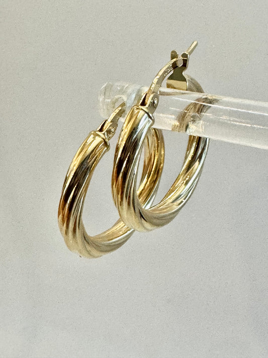 #309 boucles d’oreilles anneaux lignés en or 10k