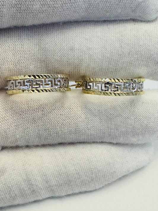 #320 Medusa hoop earrings, 2 colors, 19mm, in 10k gold