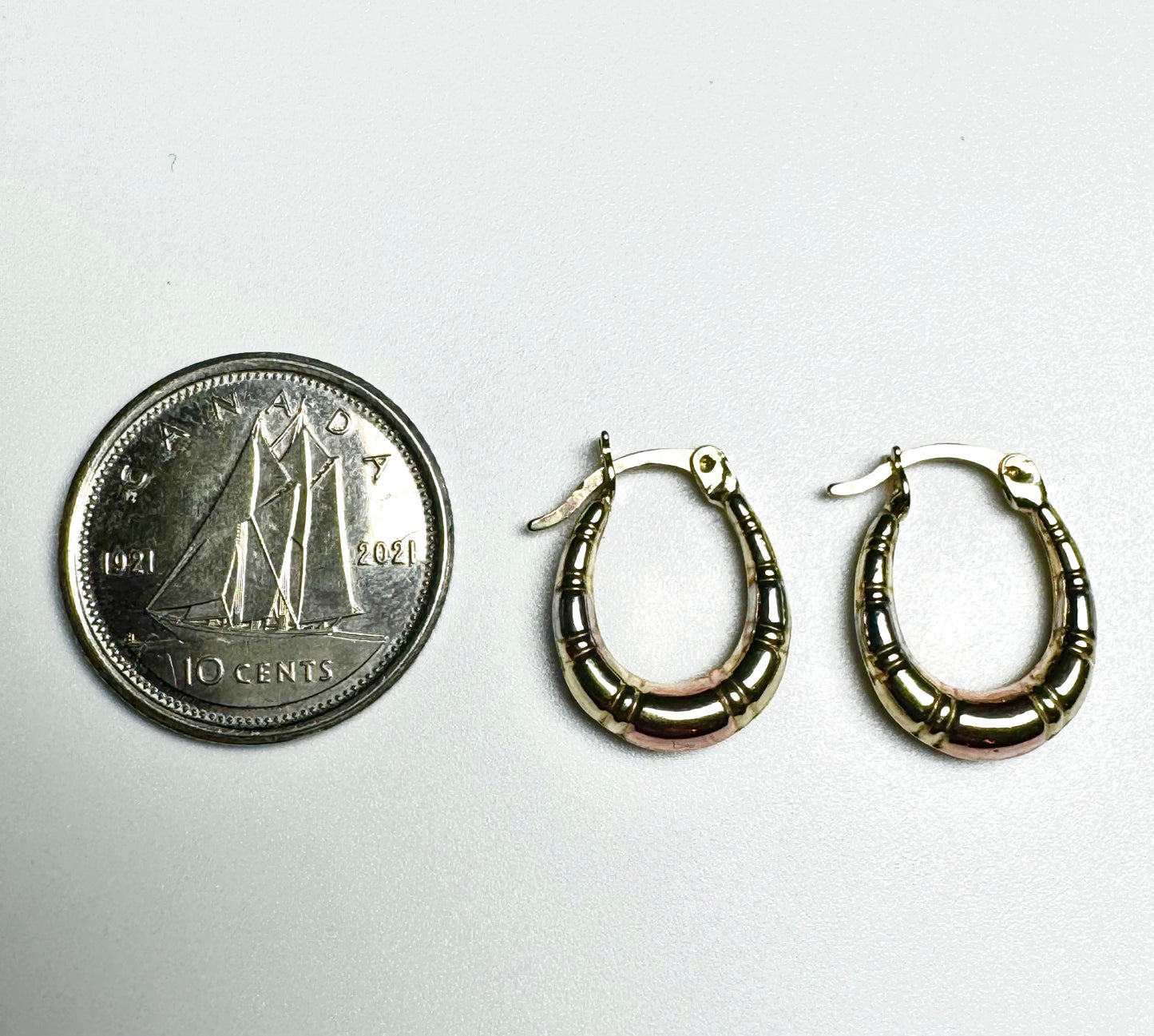 #316 Boucles d’oreilles ovales 3 couleurs en or 10k