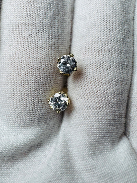 #335 boucles d’oreilles tige avec zircon carré 4,6mm en or jaune 10 carats