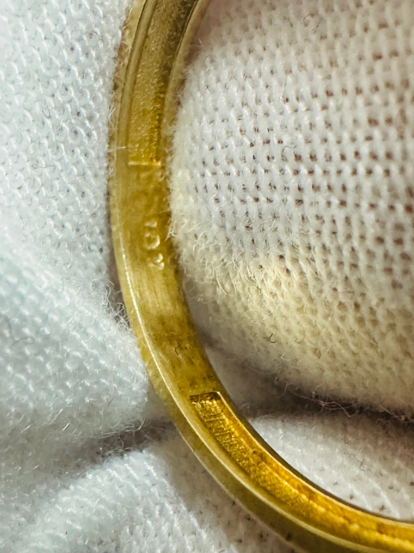 #212 Infinity ring with zircon in 10k gold