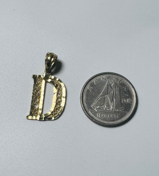 #474 Pendentif lettre D en or 10k