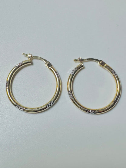 #311 boucles d’oreilles anneaux gravure en or blanc en or 10k
