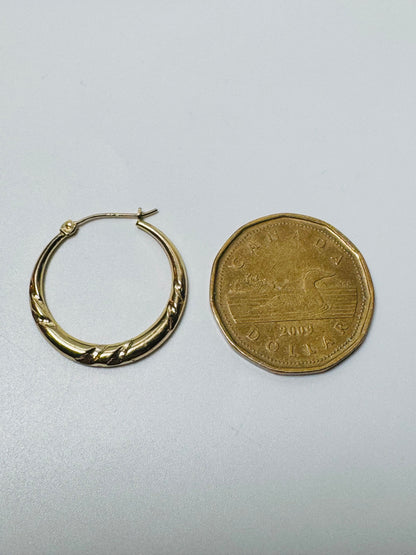 #303 boucles d’oreilles anneaux créole avec gravure en or 10k