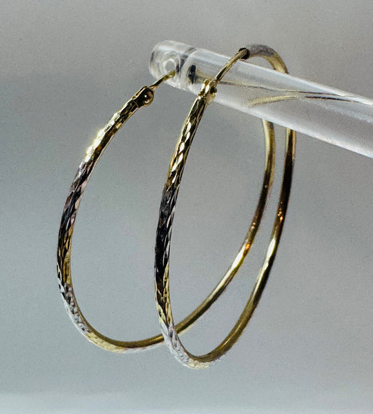 #322 boucles d’oreilles anneaux coupe diamantée 3,5cm en or 10k