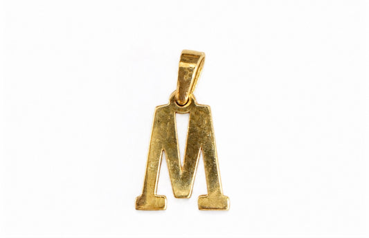 #452 Pendentif lettre M uni or 10k