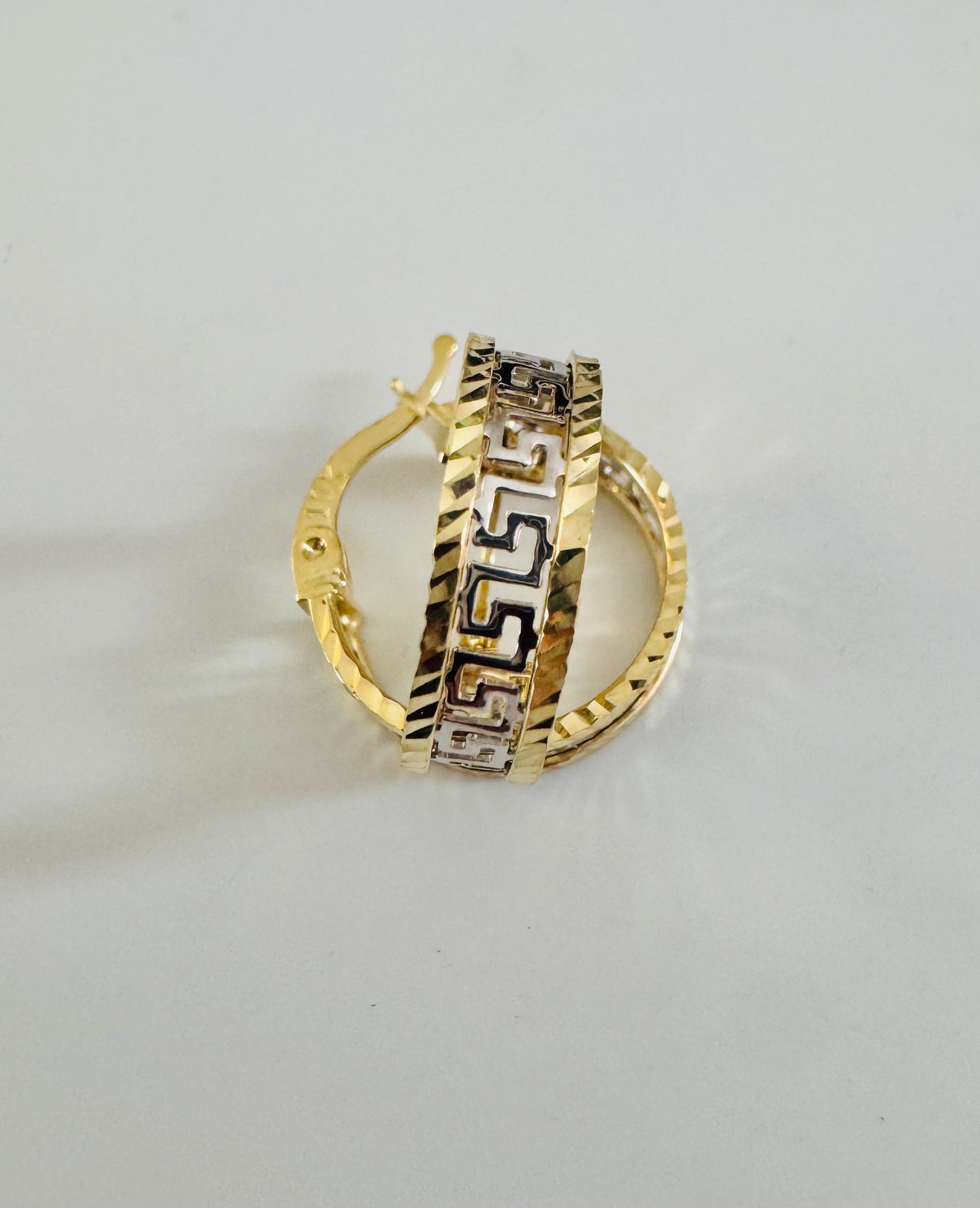 #324 boucles d’oreilles anneaux médusa 2 couleurs 1,5mm en or 10k