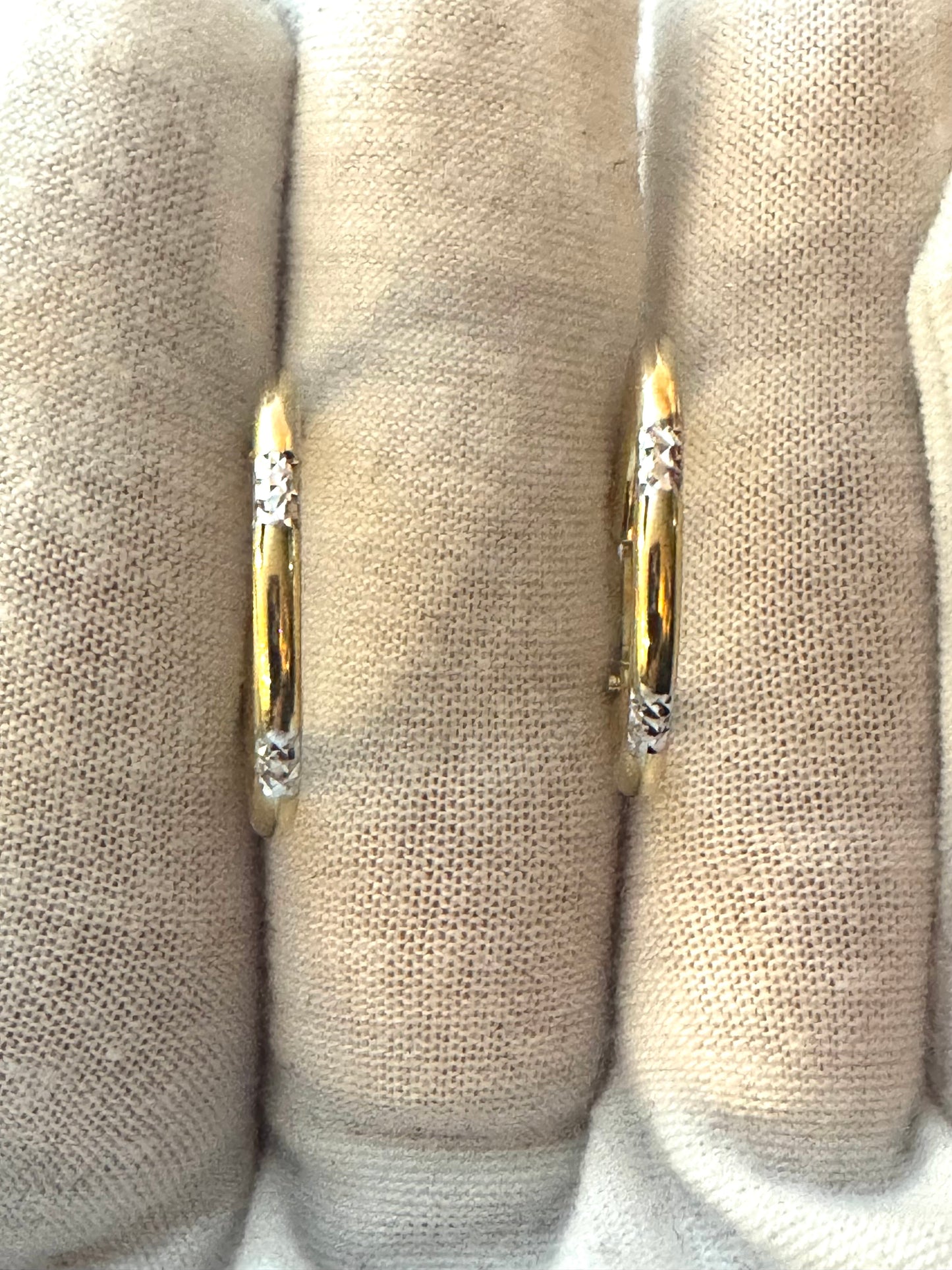 #311 boucles d’oreilles anneaux gravure en or blanc en or 10k