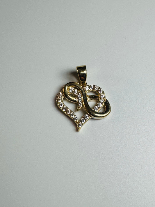 #427 pendentif cœur avec infini entrelacé et zircon en or 10 carats