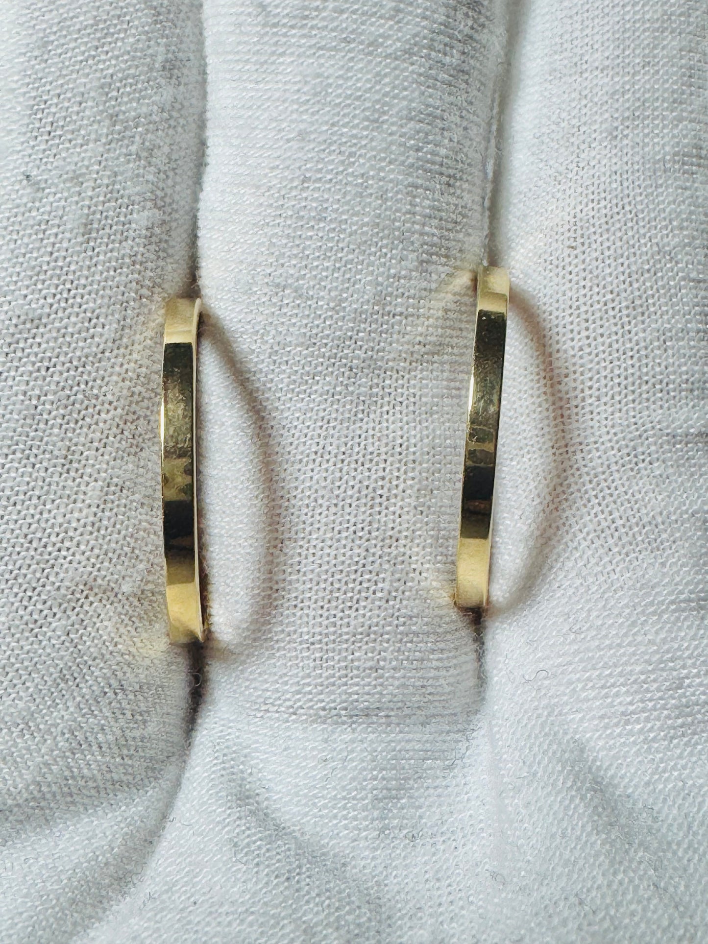 #303 boucles d’oreilles anneaux aplaties unies en or 10k