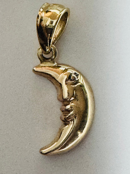 #453 10k gold half-moon pendant