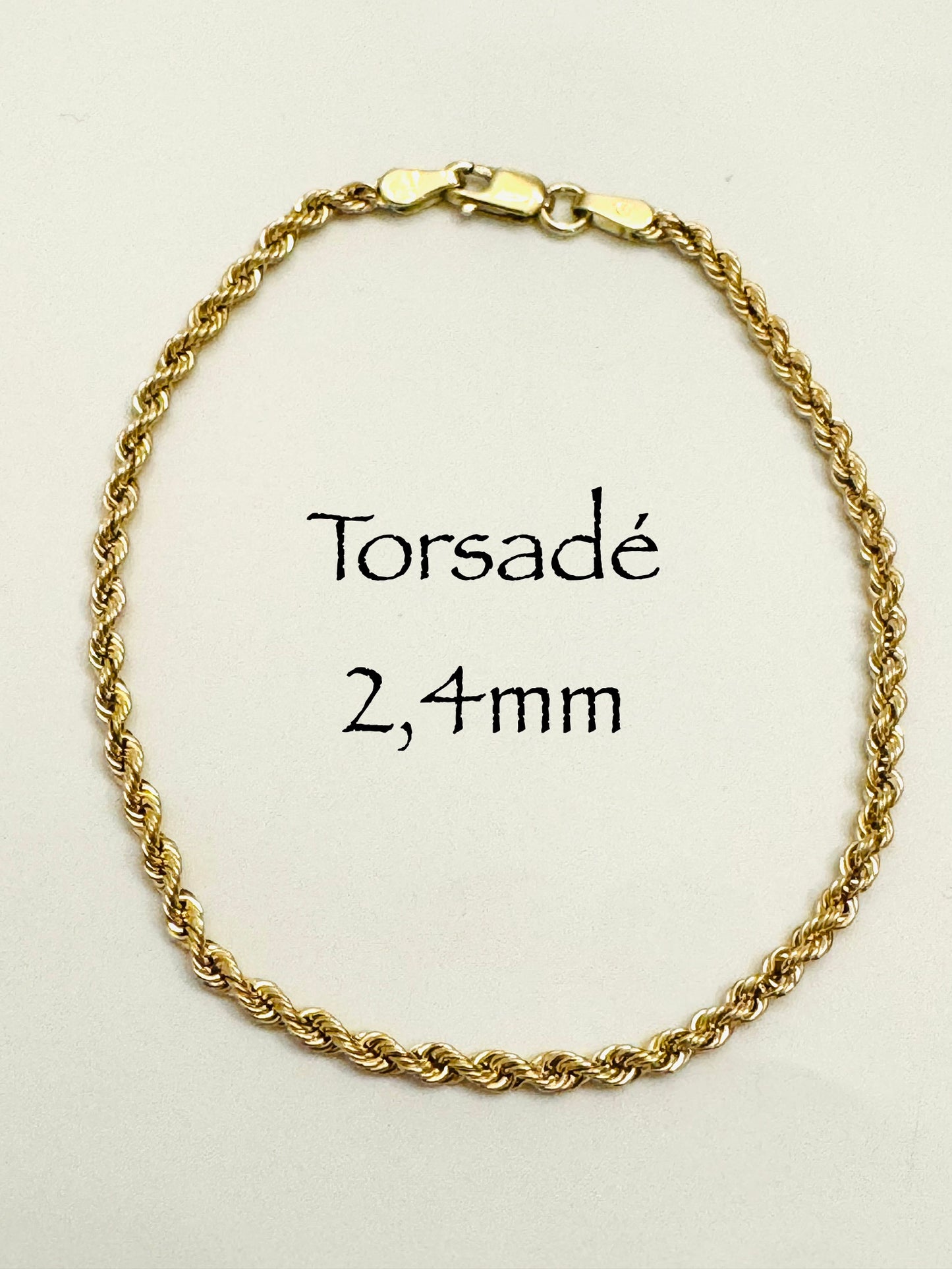 #101 bracelet torsadé 2,4mm en or 10k