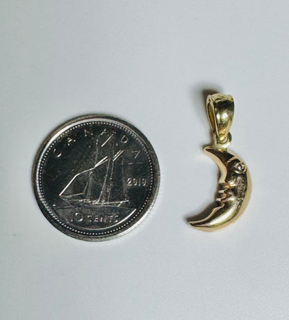 #453 10k gold half-moon pendant