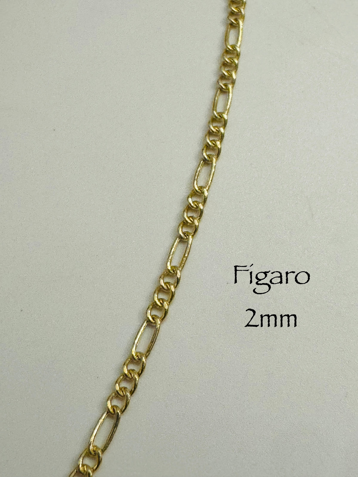 Chaîne Figaro 2 mm en or 10k