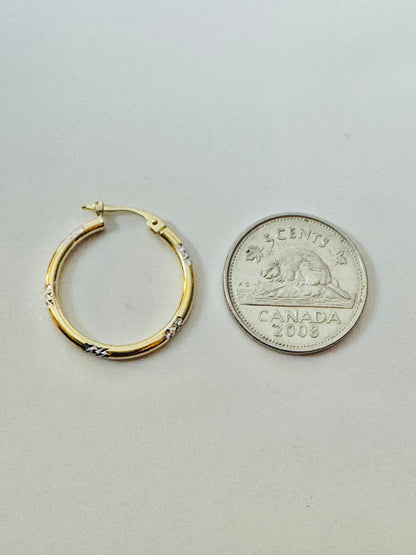 #311 boucles d’oreilles anneaux gravure en or blanc en or 10k