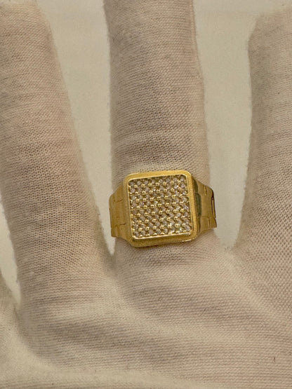#202 Bague carrée de zircon en or 10k