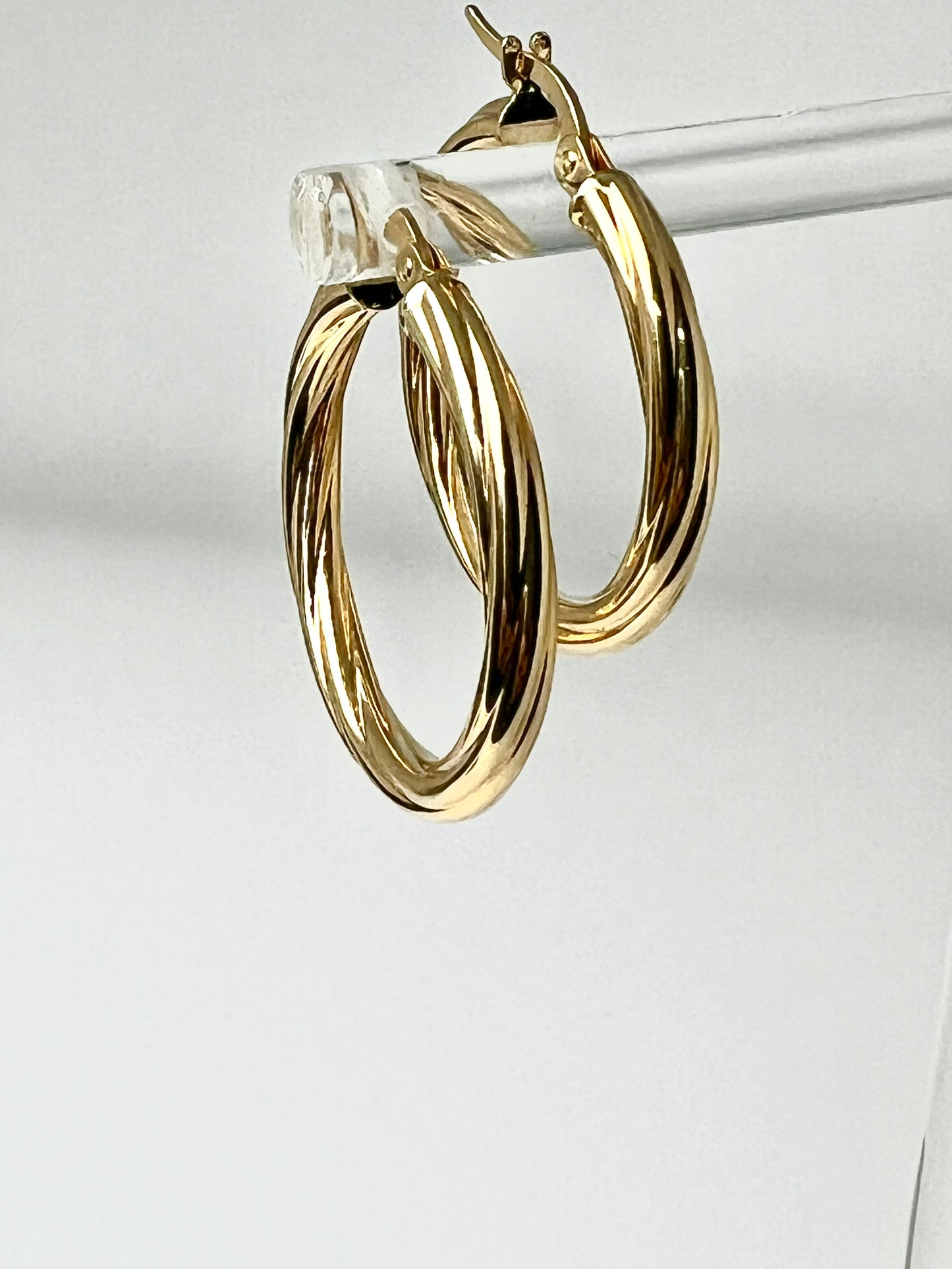 #301 boucles d’oreilles anneaux lignées en or 10k