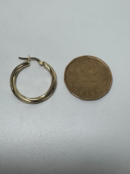 #301 boucles d’oreilles anneaux lignées en or 10k