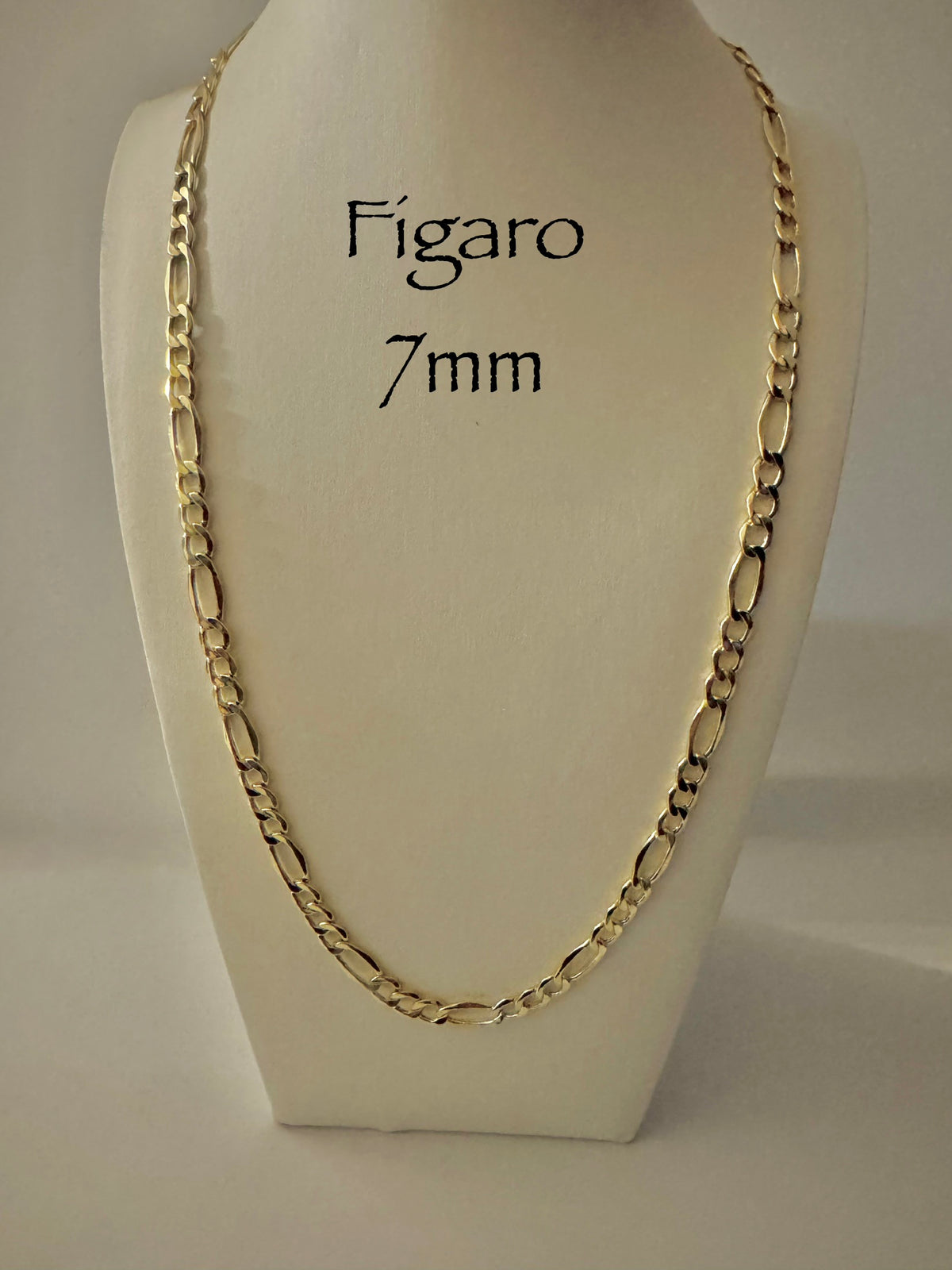 Chaîne figaro 7mm en vrai or 10k