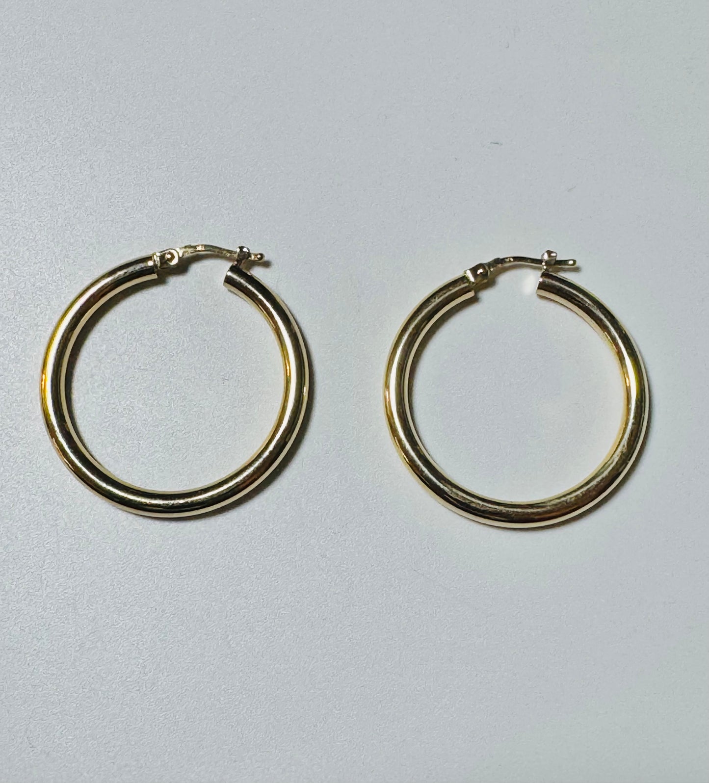 #307 boucles d’oreilles anneaux unies  3mm en or 10k