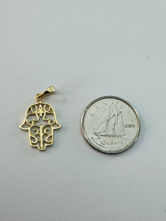 #450 pendentif main Fatima avec motif en or 10k