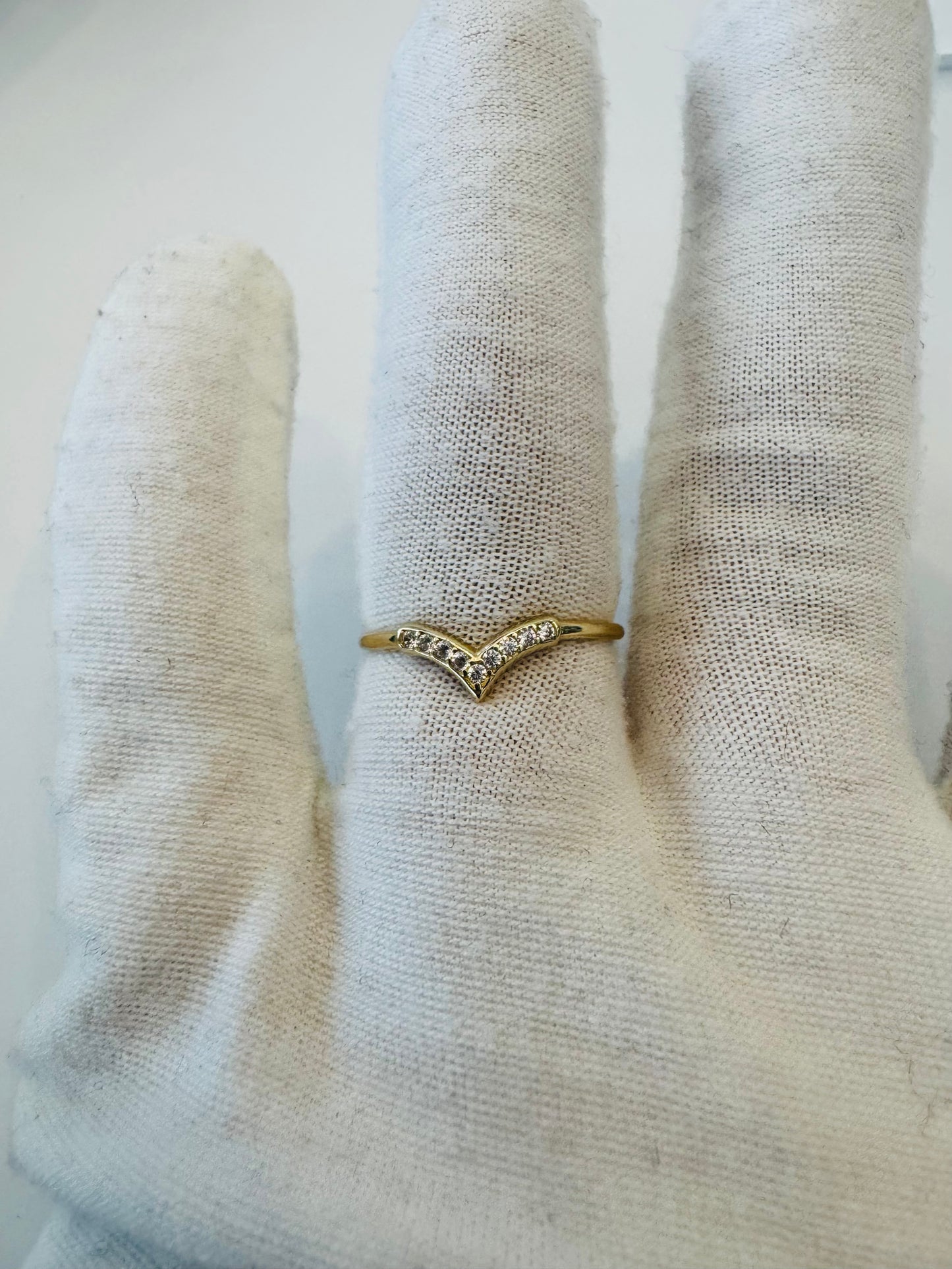#206 bague en V en zircon en or 10k