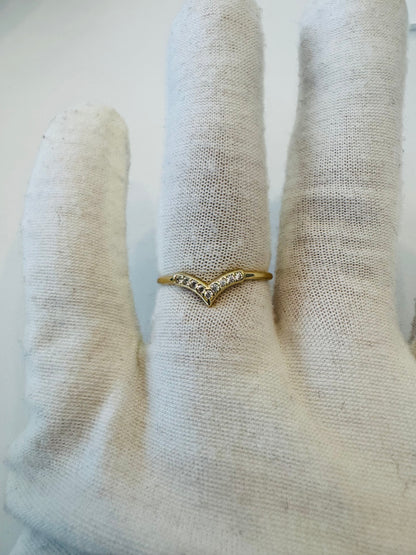 #206 bague en V en zircon en or 10k
