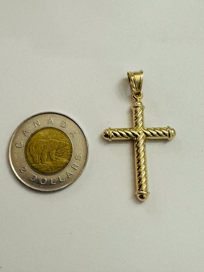 #407 Pendentif croix ondulée en or 10k