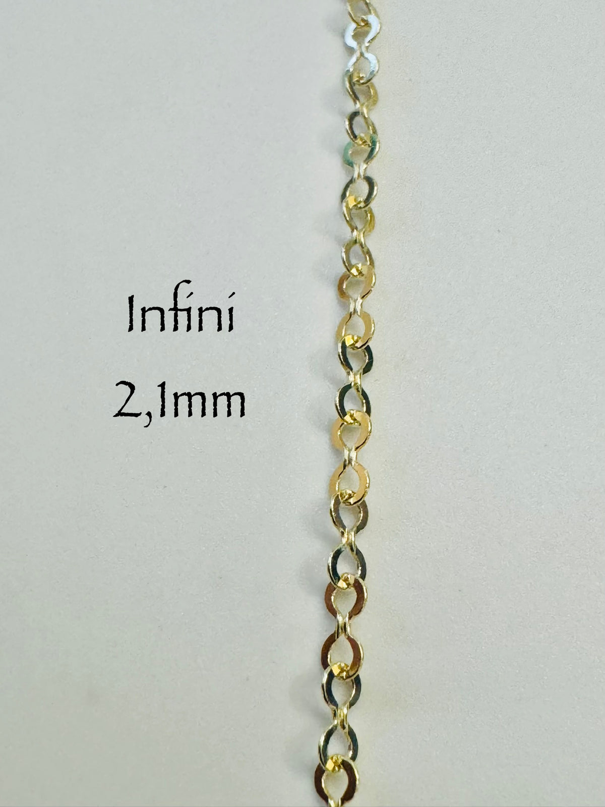 Chaîne infini 2,1 mm en or 10k