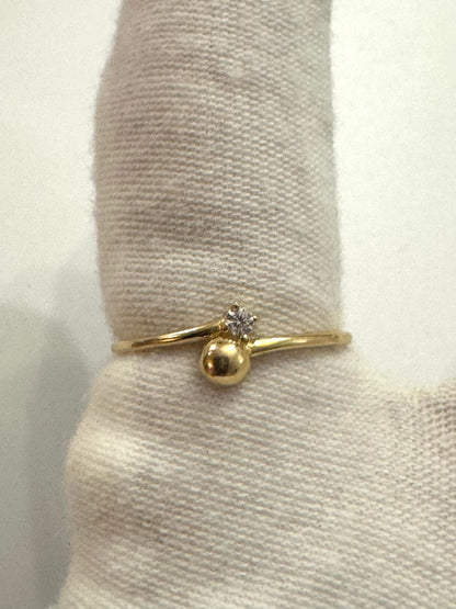 #211 bague anneau avec cercle et zircon en or 10k