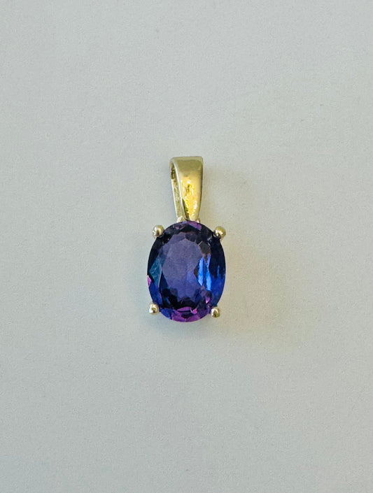 #428 pendentif améthyste ovale en or 10k