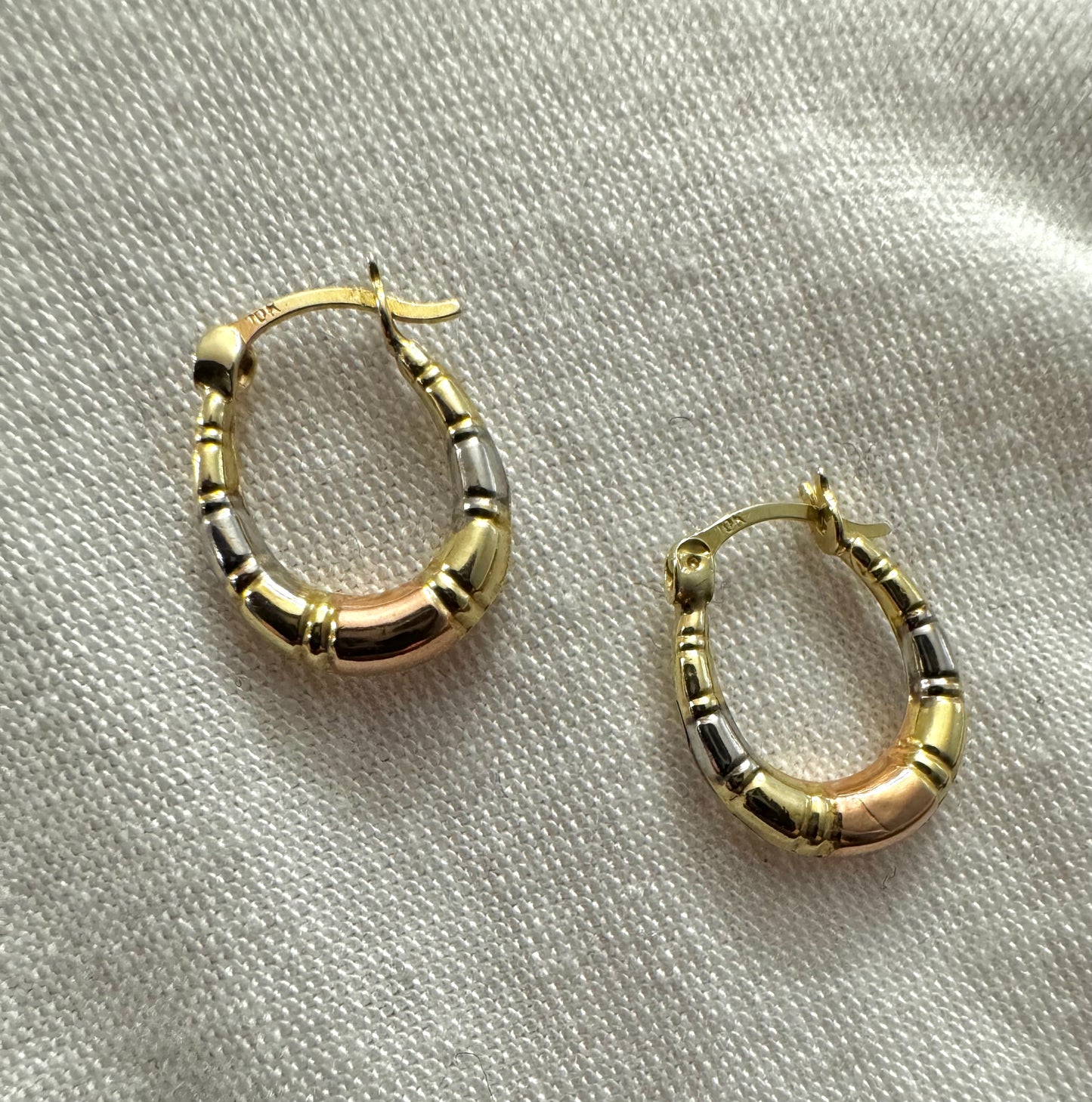 3-color oval gold earrings