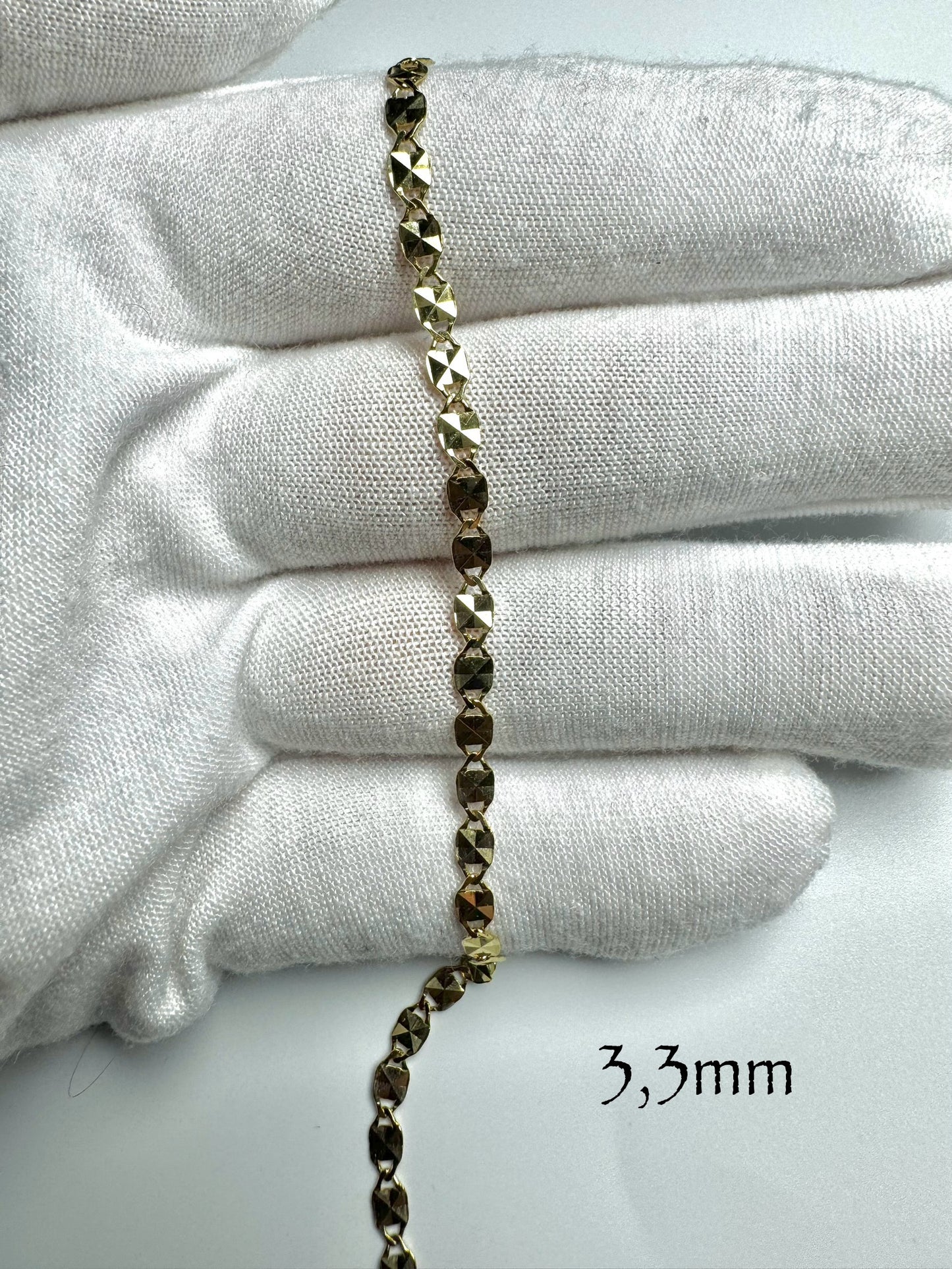 Bracelet maille carrée en or 3,3mm