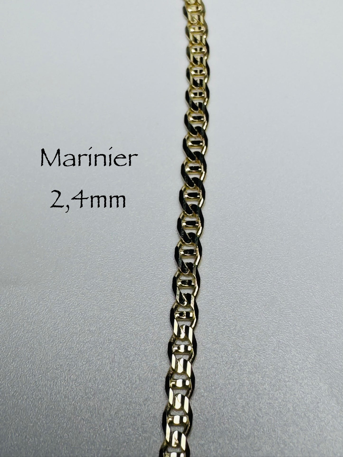 Chaîne marinier 2,4 mm en or 10 carats