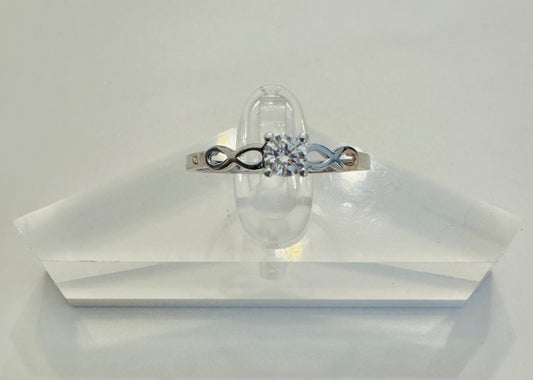 #205 bague infinie avec zircon en or blanc 10k
