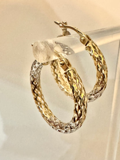 #322 Two-tone 10k gold hoop earrings