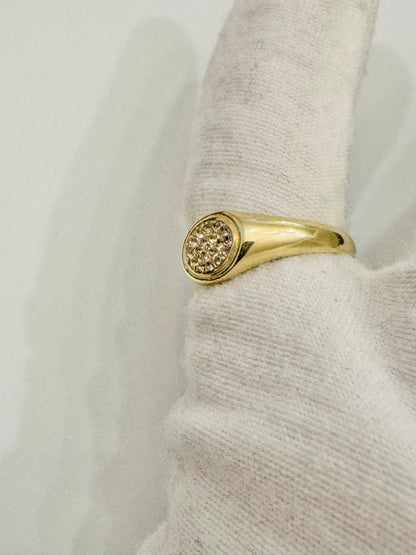 #203 Bague avec ovale en zircon en or 10k￼