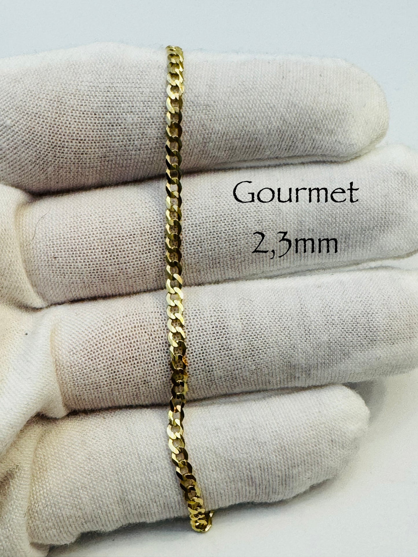 #103 bracelet gourmet 2,3mm en or 10k