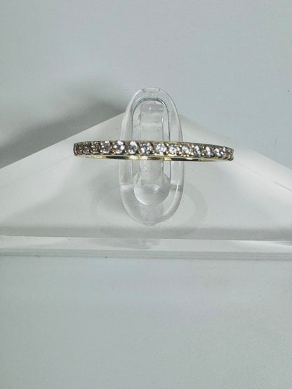 #214 bague semi-éternité de zircon en or 10k