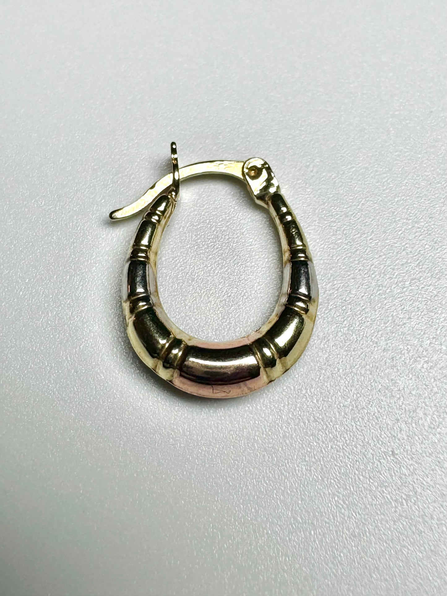 3-color oval gold earrings