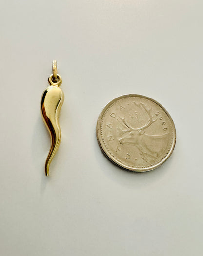 #451 Pendentif corne d’abondance en or 10k