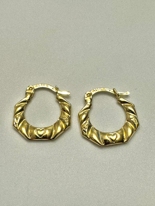 Boucles d’oreilles en or avec cœur