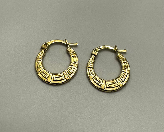 Flat gold medusa earrings