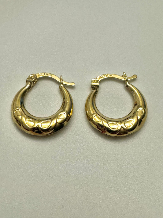 Infinity gold earrings