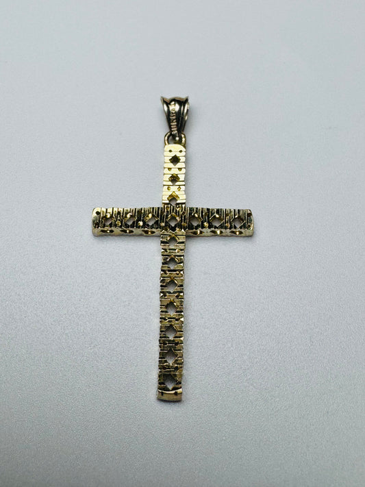 #456 pendentif croix avec losange 2 couleurs en or 10 carats