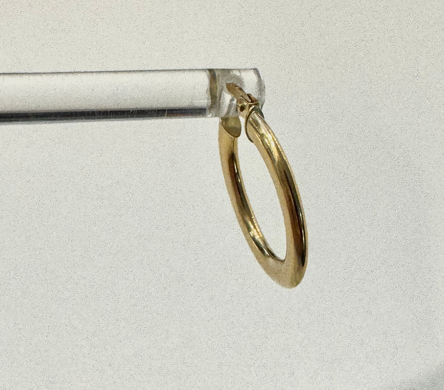 Plain gold hoop earrings